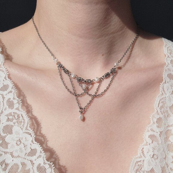 Vintage delicate freshwater pearl and silver chandelier necklace ✦ coastal style - Picture 6 of 7